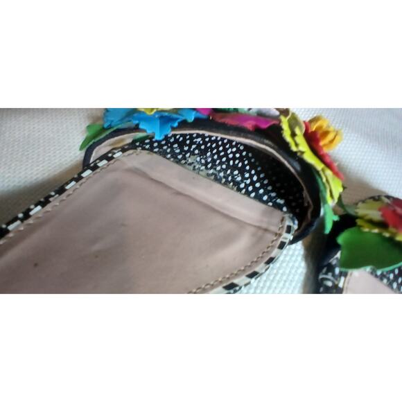 Women's Betsy Johnson Lore Floral Flower Ankle Strap Sandal Multi-color Size 6.5 - Picture 4 of 13